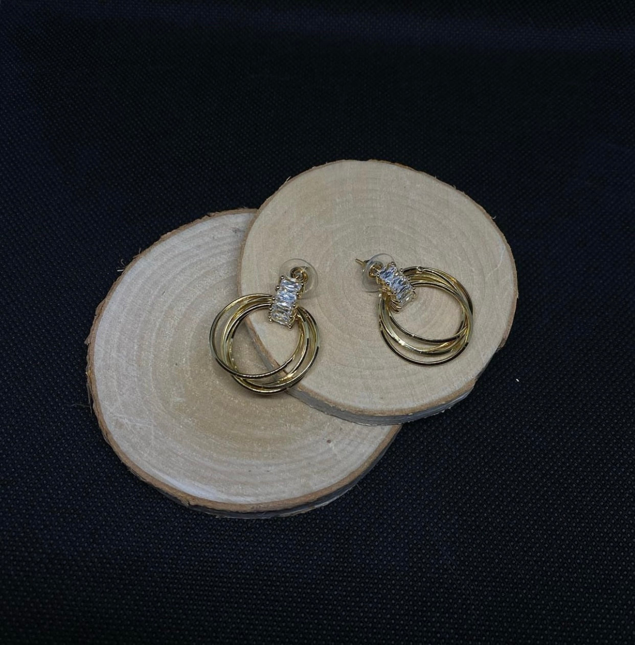 Zircon earring